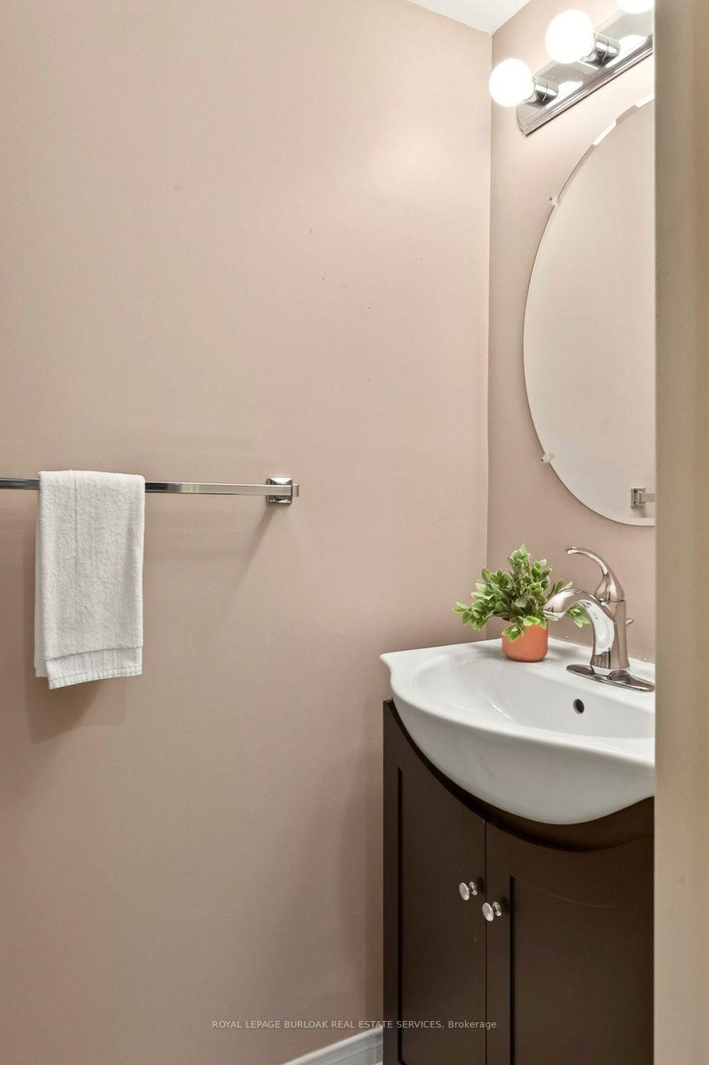 2915 Headon Forest Drive • #47 • Burlington, ON photo 13