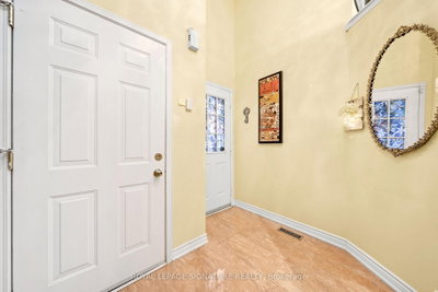 687 Twain Avenue — more photos