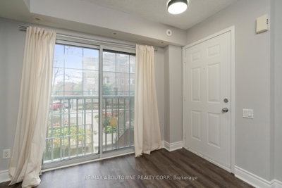 Unit 79 — 9 Windermere Avenue — photo 5