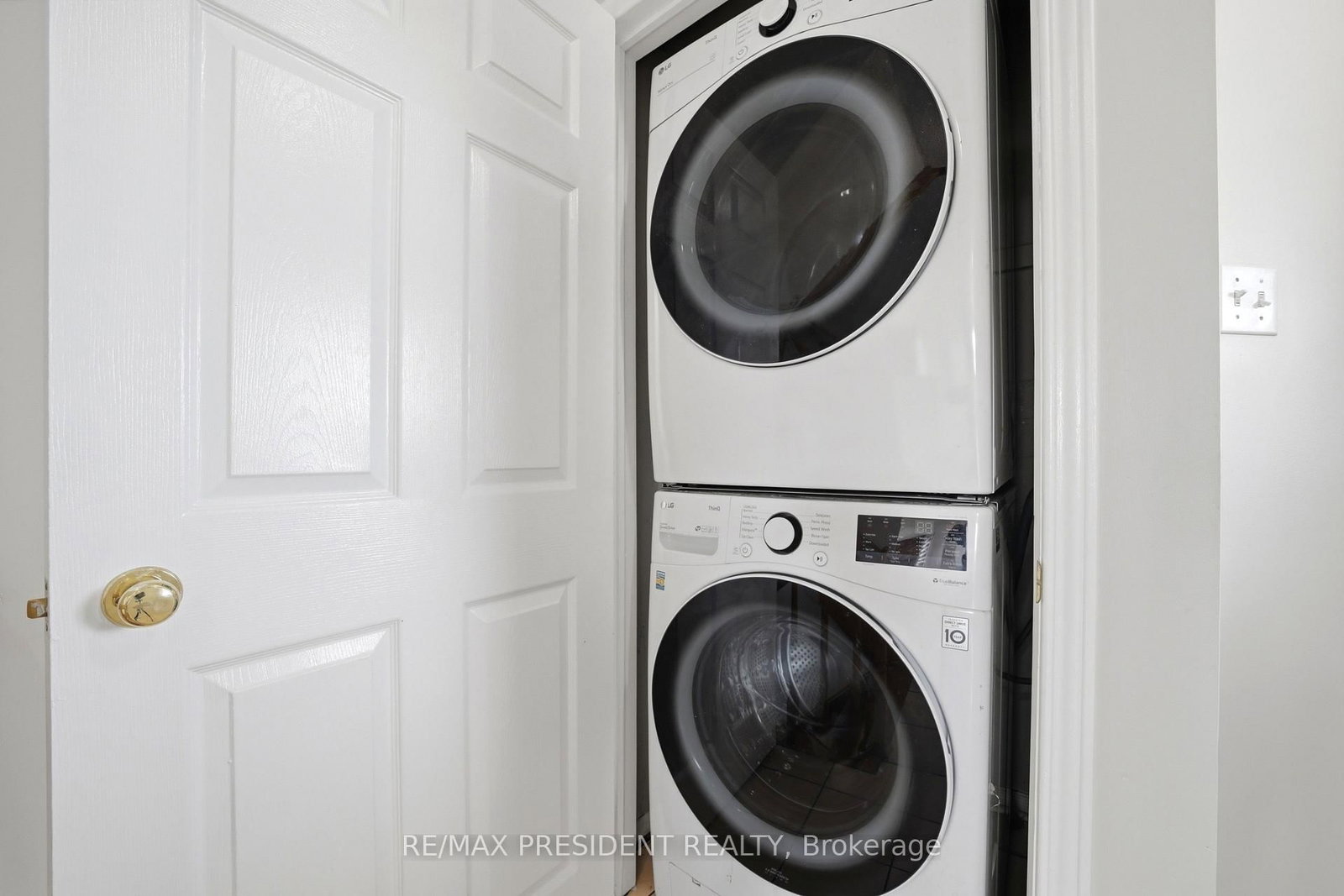 112 Ravenswood Drive • Brampton, ON photo 14