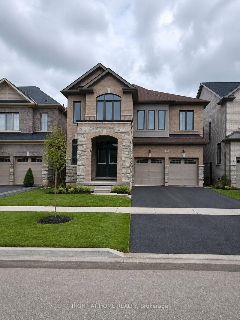 home for lease on 79 Eastman Drive N