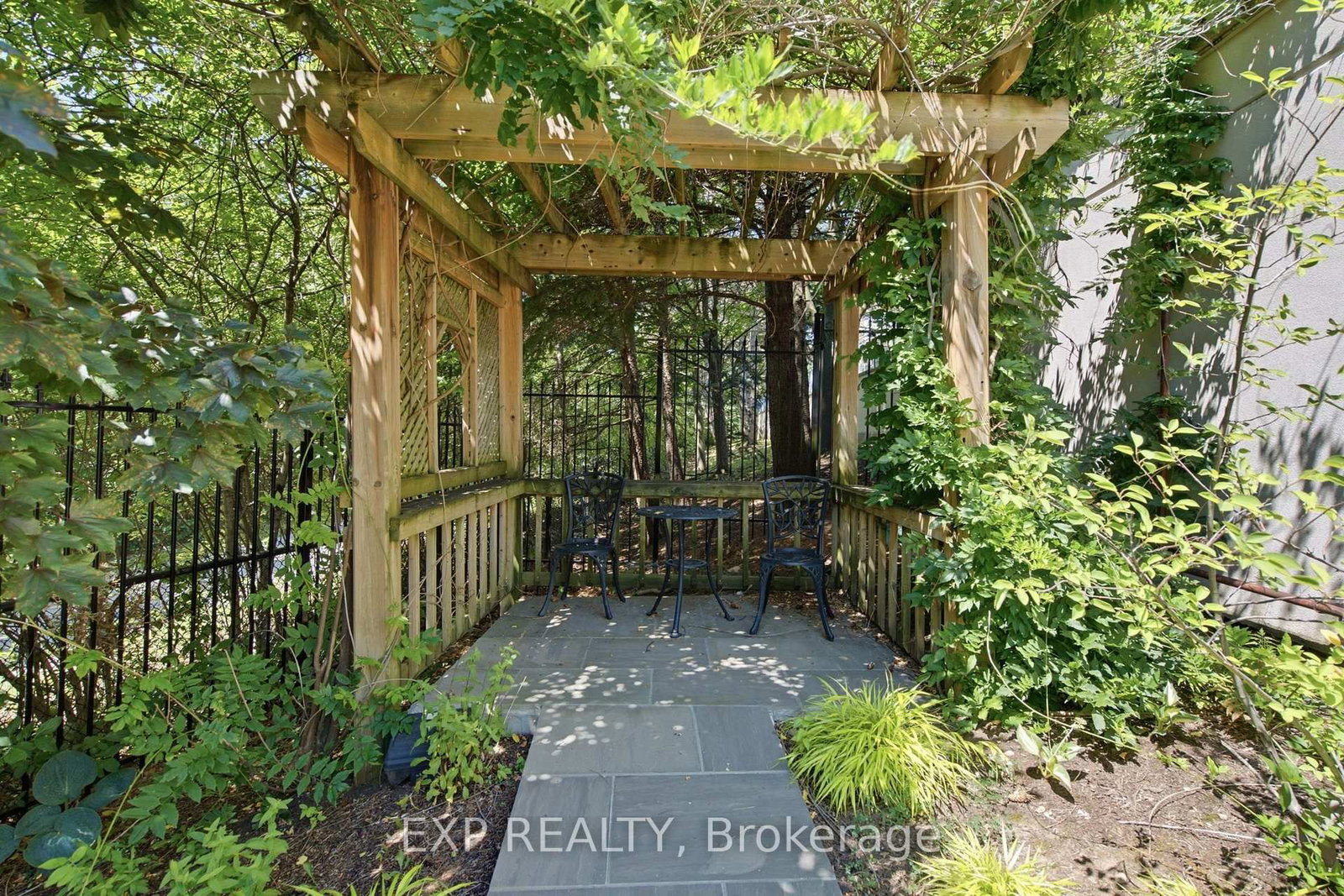 1903 Pilgrims Oakville,ON L6M 2X1 — Photo 18
