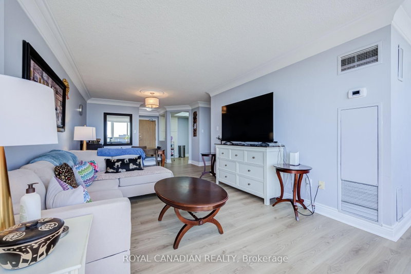 8 Lisa Brampton,ON L6T 4S6 — Photo 18
