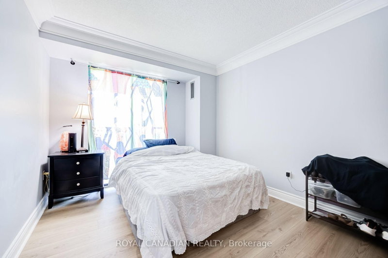 8 Lisa Brampton,ON L6T 4S6 — Photo 21
