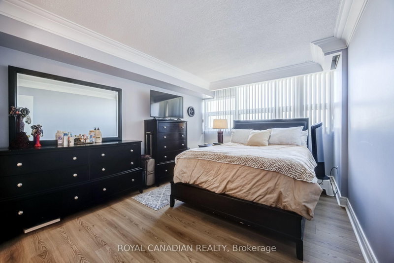 8 Lisa Brampton,ON L6T 4S6 — Photo 23
