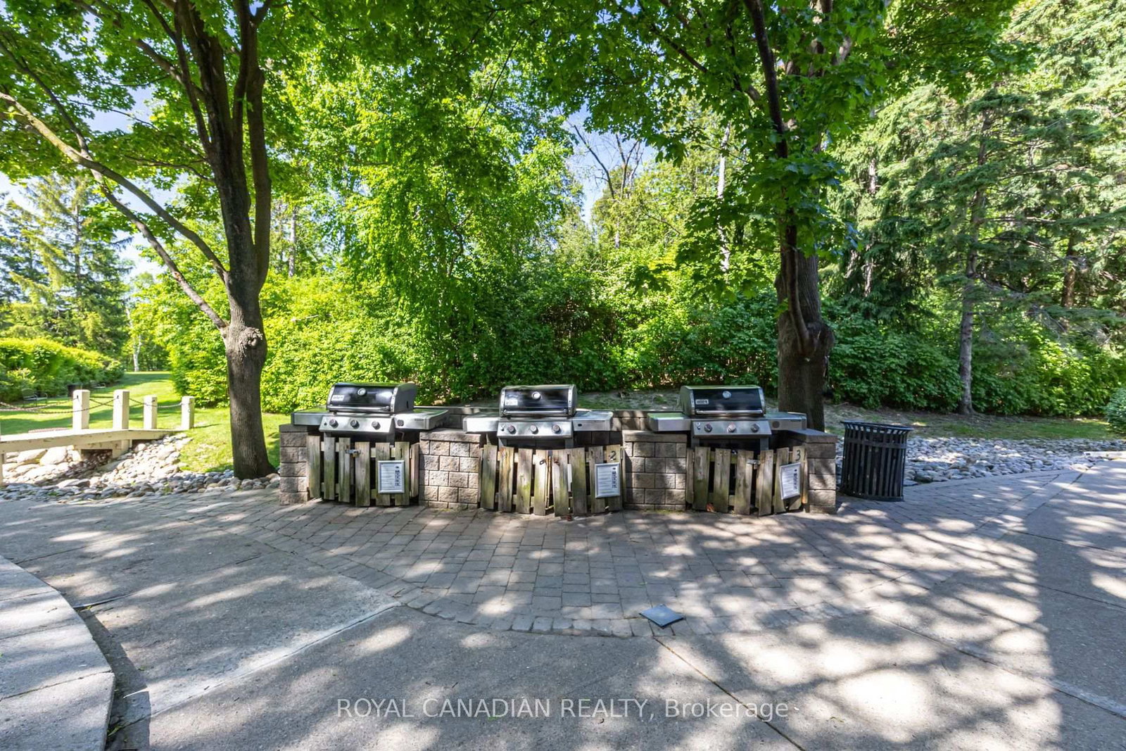 8 Lisa Brampton,ON L6T 4S6 — Photo 41