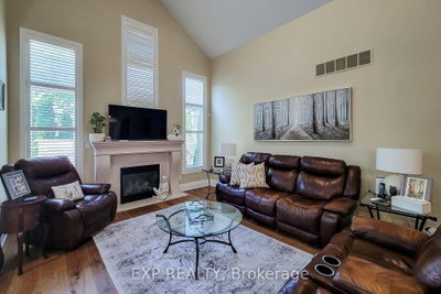 2270 Littondale Lane — more photos