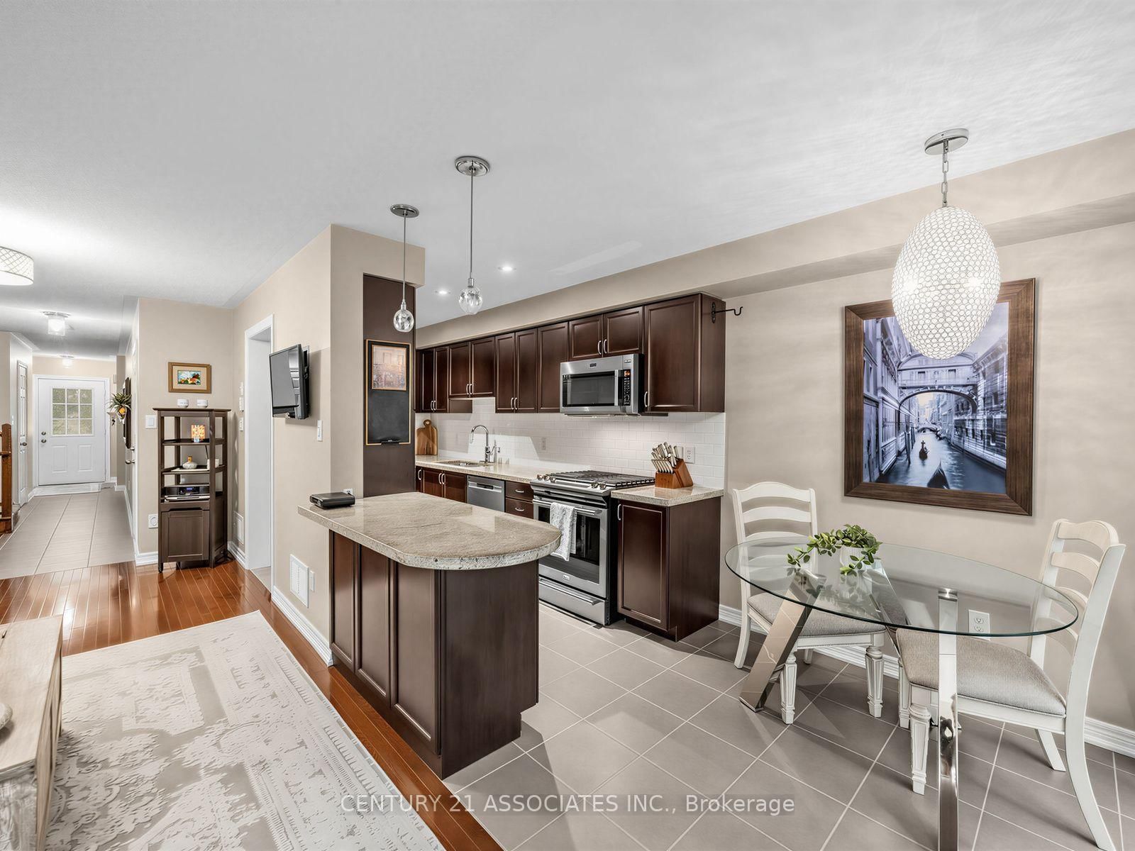 233 Duskywing Way • #48 • Oakville, ON photo 12