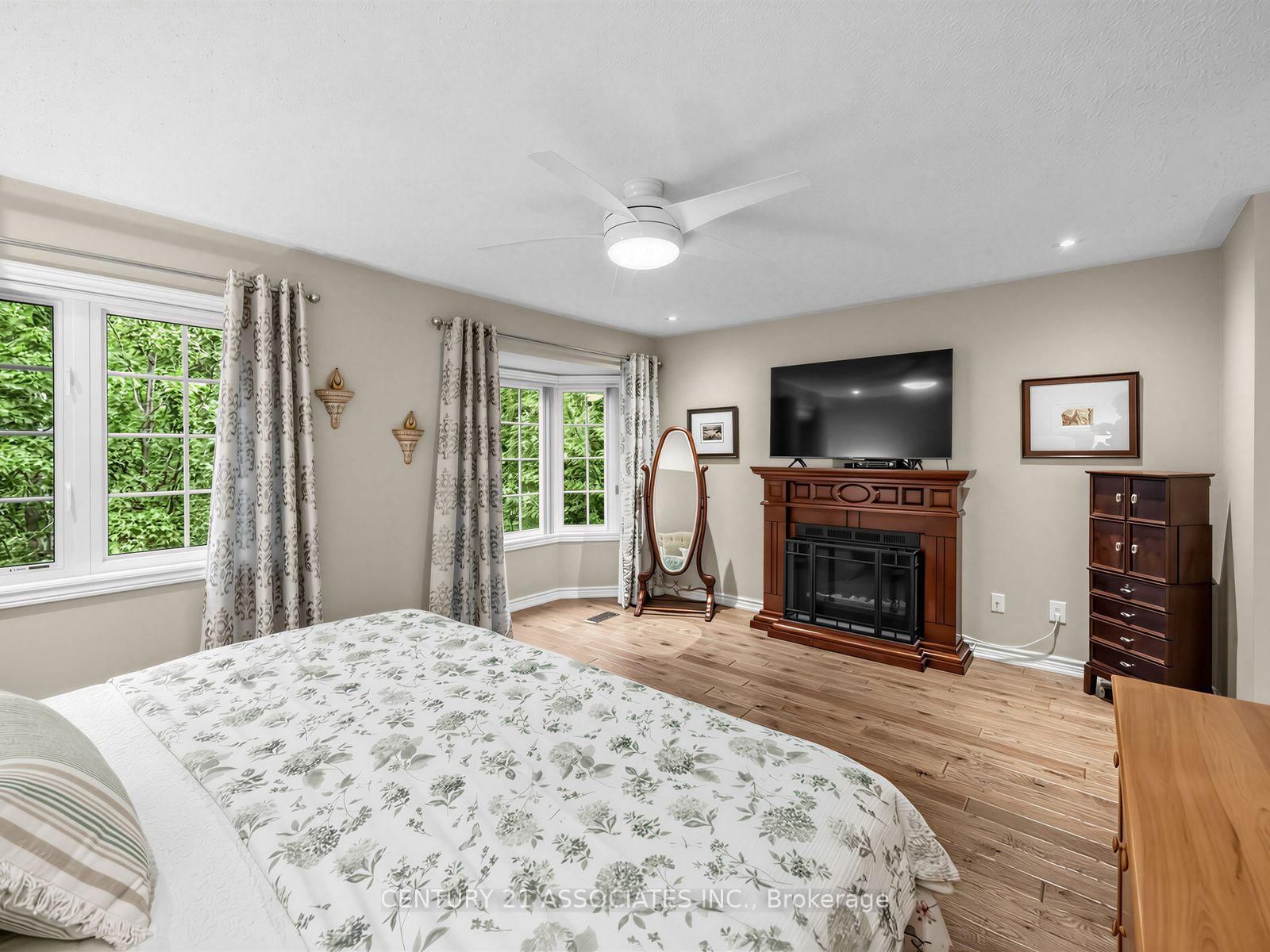 233 Duskywing Way • #48 • Oakville, ON photo 18