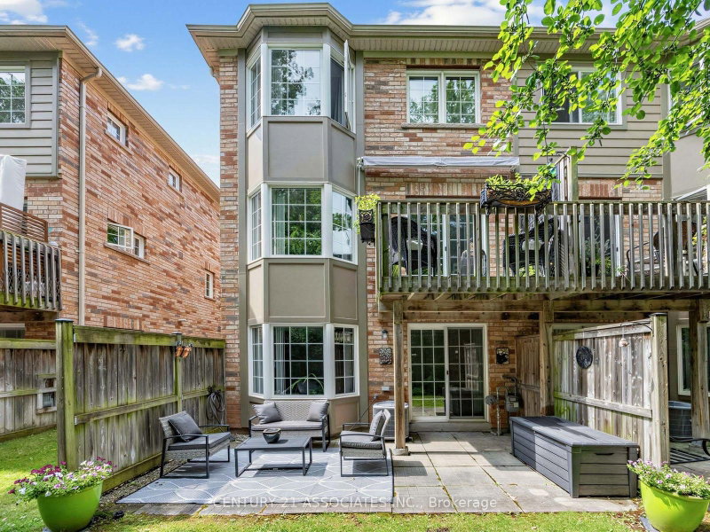 48 - 233 Duskywing Way