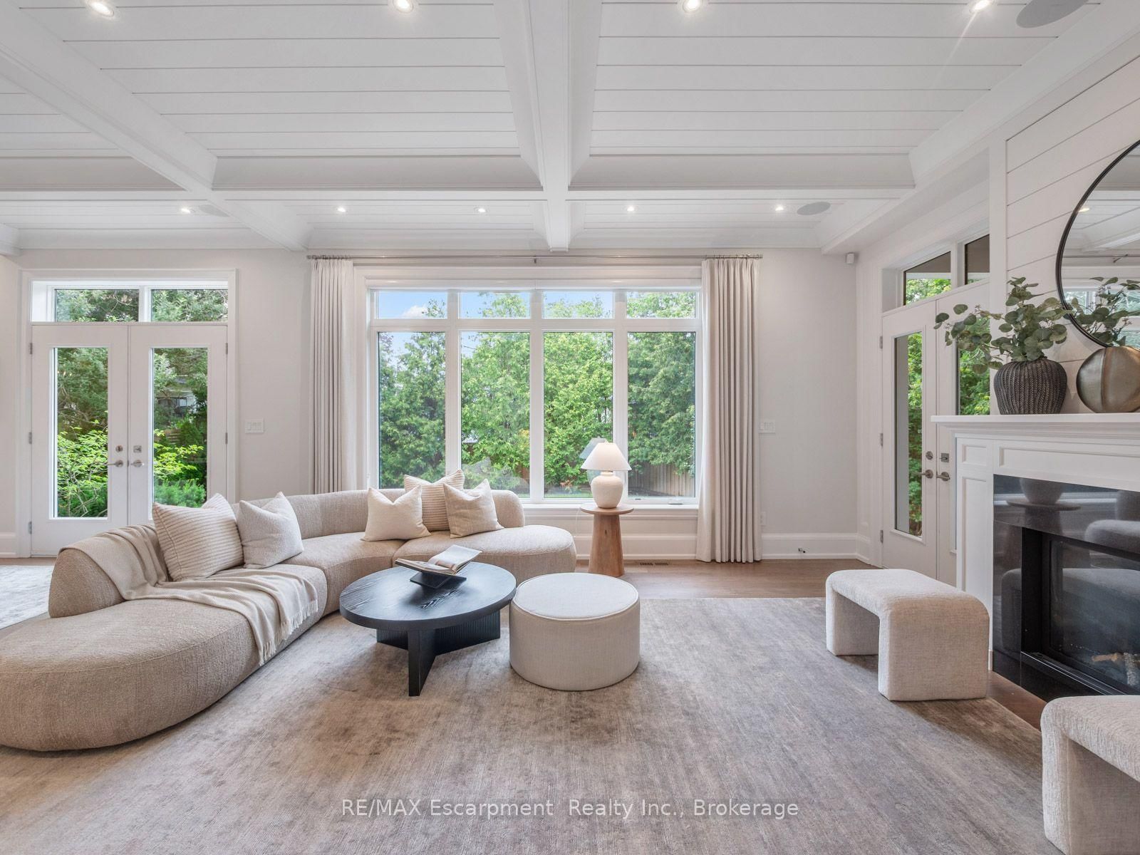 1077 Bridge Road • Oakville, ON photo 10
