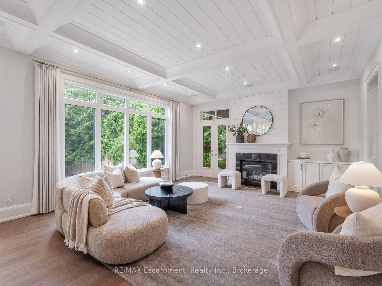 1077 Bridge Road • Oakville, ON photo 11