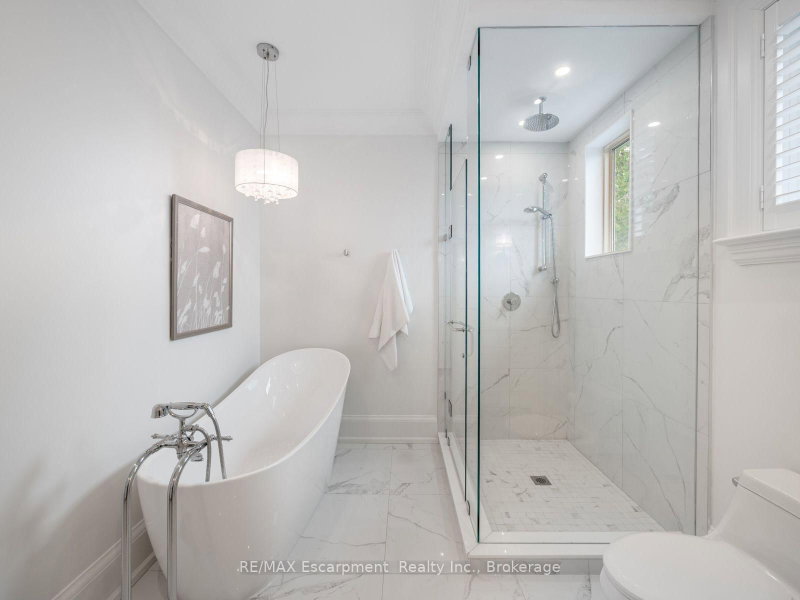 1077 Bridge Oakville,ON L6L 2B6 — Photo 37