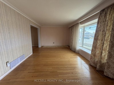 135 Mountainview Road S — photo 4