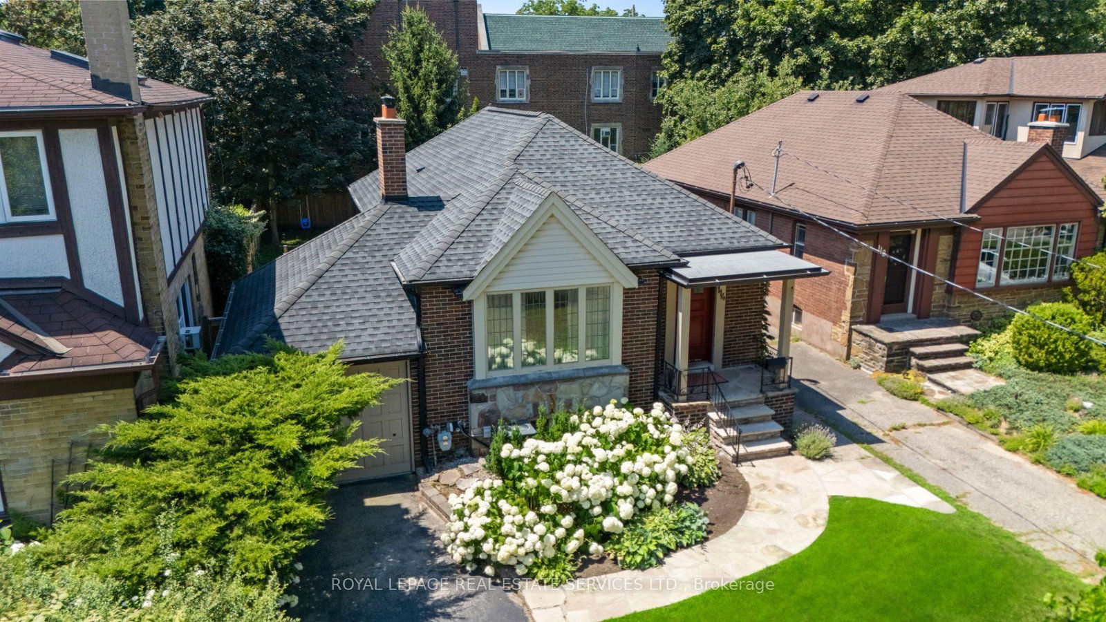 114 Humbervale Boulevard, Toronto, ON, photo 4