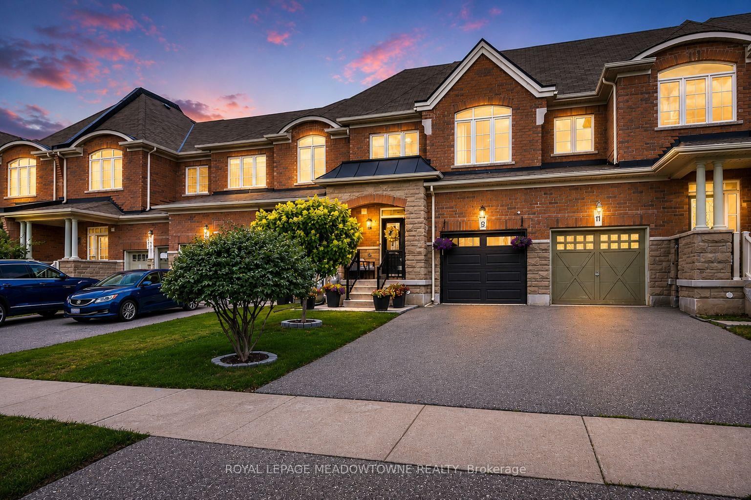 Townhouse for sale at 9 Mclaughlin Avenue, Milton, Ontario, L9T 7H3 - Willmott - MLS: W13598468
