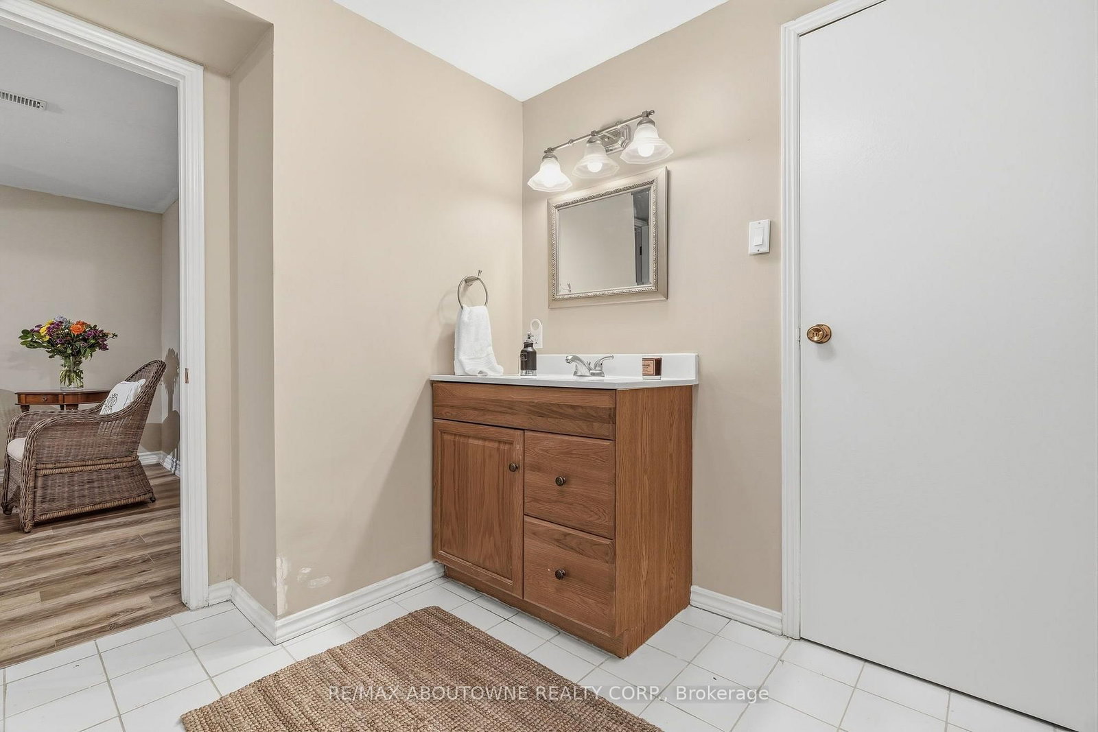 89 Waldie Road • Oakville, ON photo 37