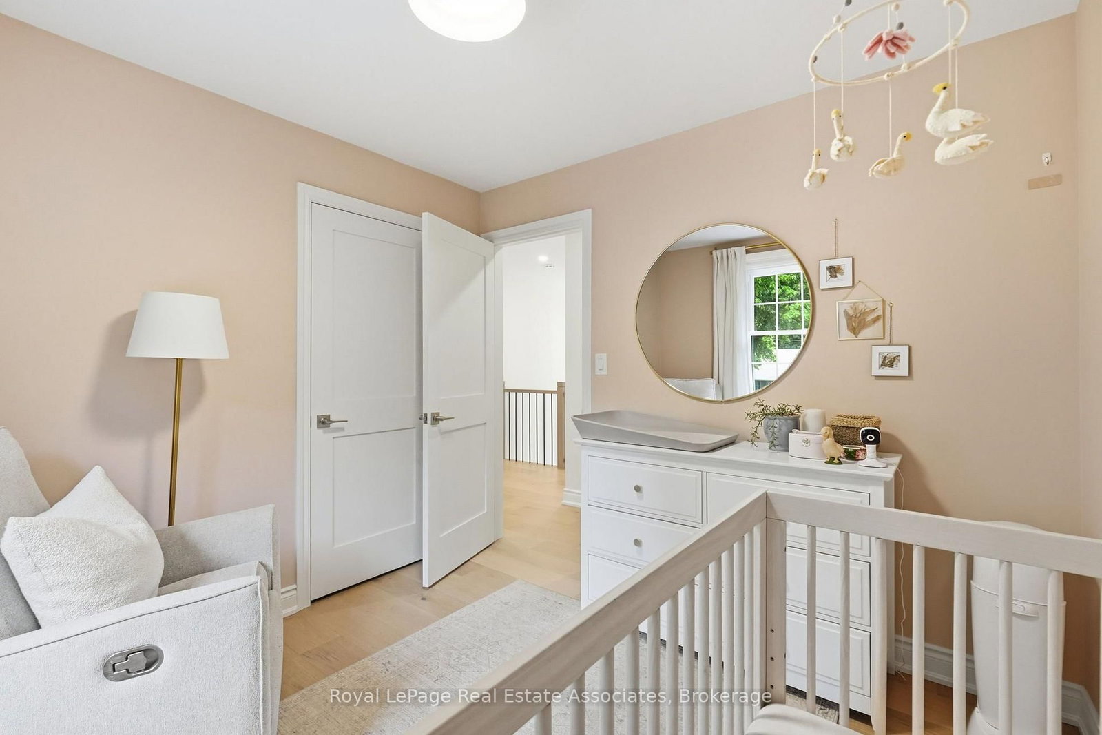 648 Cherrywood Drive • Burlington, ON photo 32