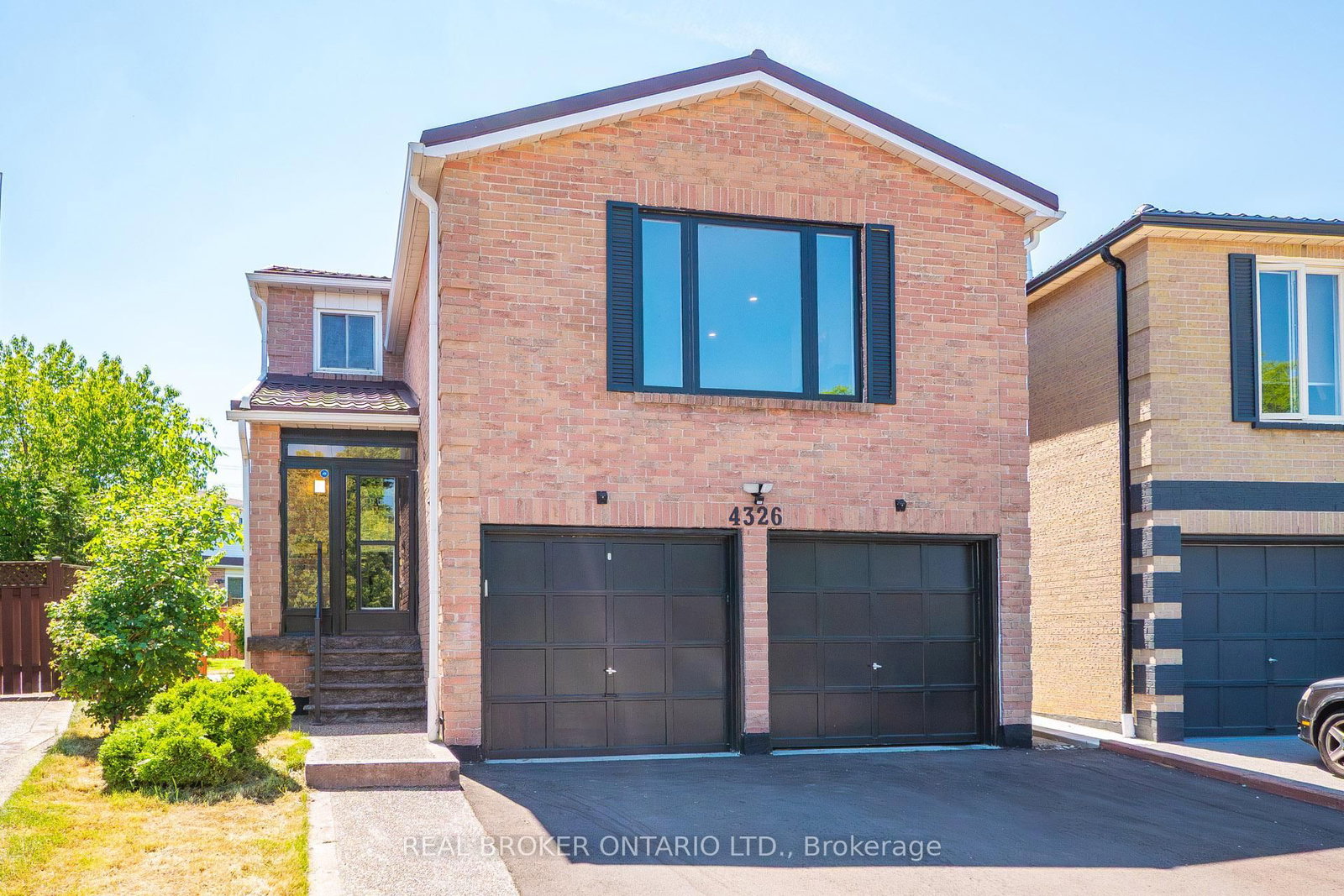 4326 Waterford Crescent • Mississauga, ON photo 1