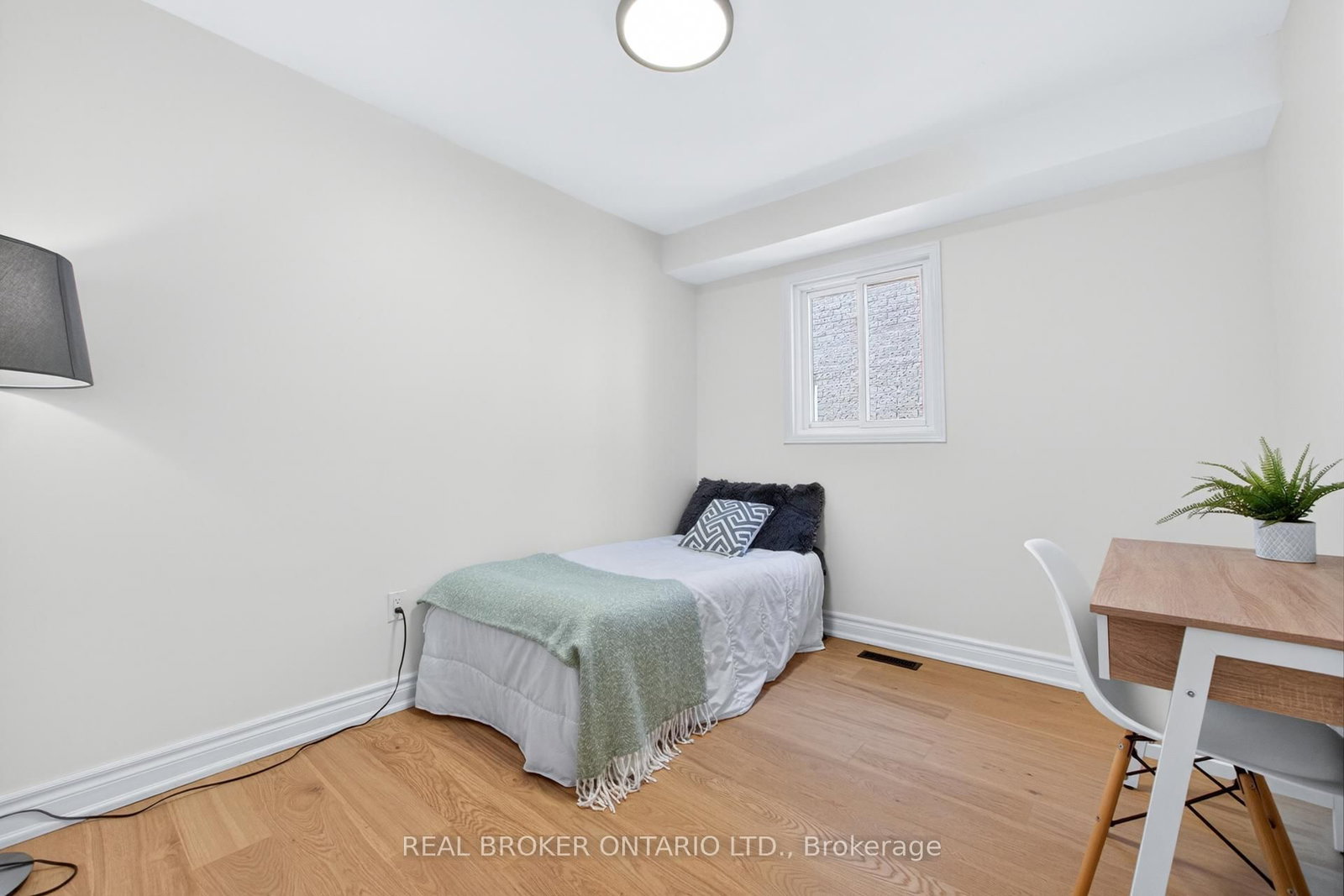 4326 Waterford Crescent • Mississauga, ON photo 14