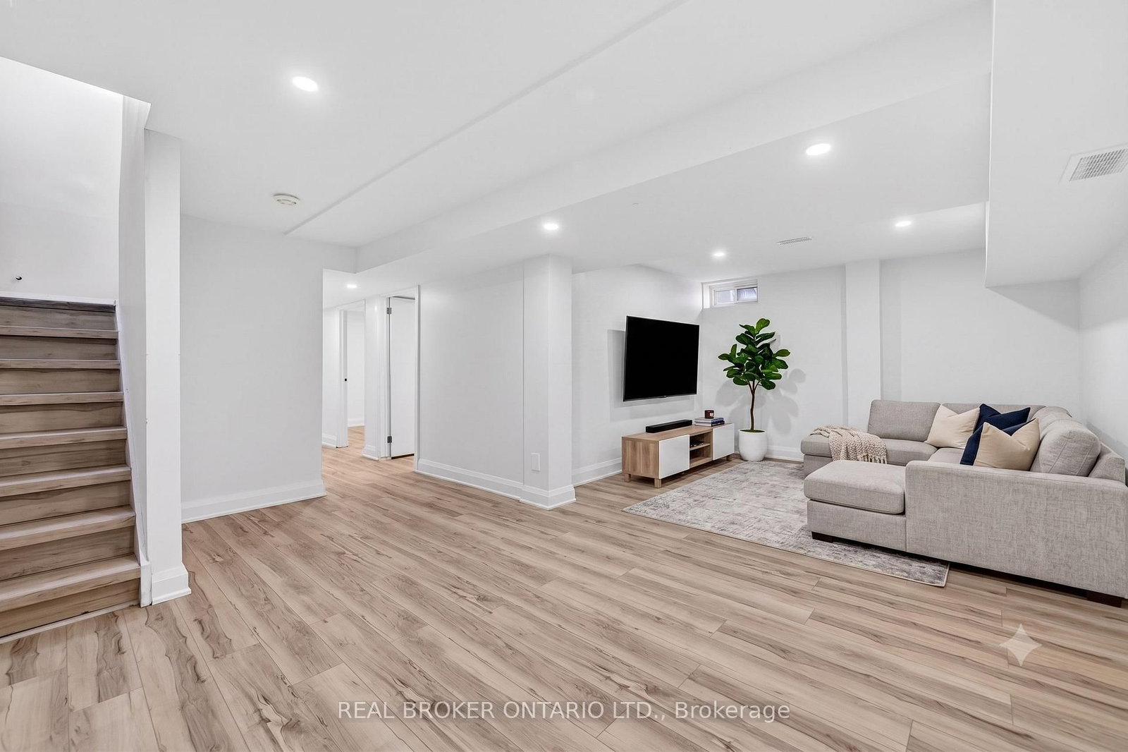 4326 Waterford Crescent • Mississauga, ON photo 37