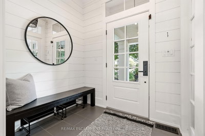 330 Camelot Court — photo 6