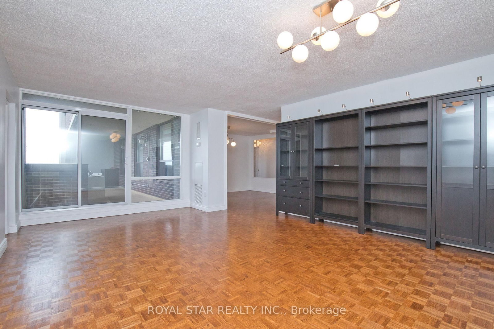 1535 Lakeshore Road E • #1607 • Mississauga, ON photo 16
