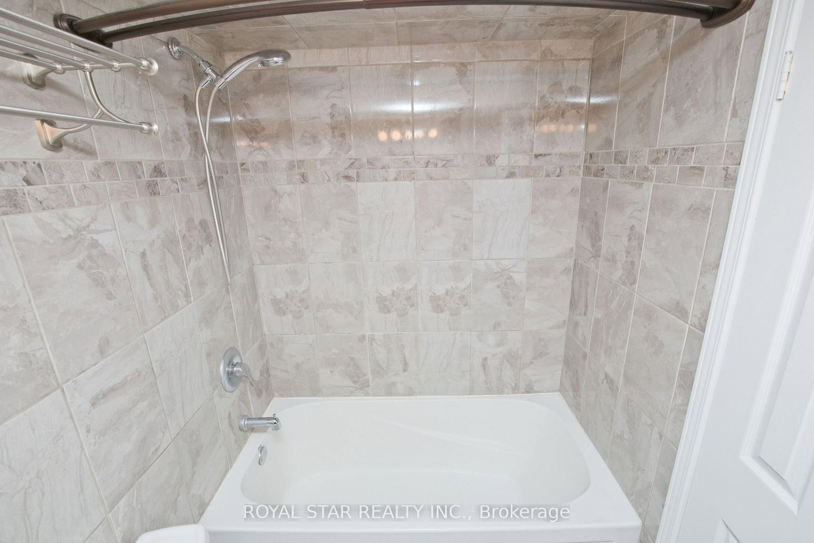 1535 Lakeshore Road E • #1607 • Mississauga, ON photo 23