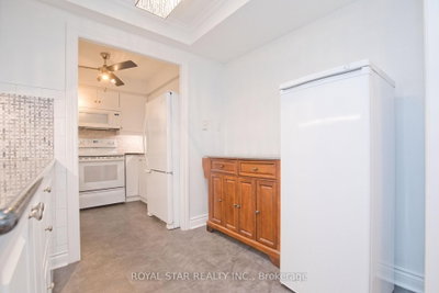 1535 Lakeshore Road E • #1607 • Mississauga, ON photo 9