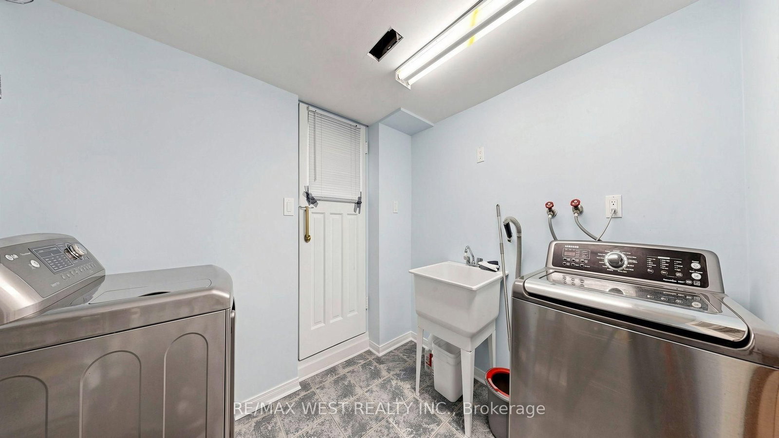 32 Allonsius Drive • Toronto, ON photo 36