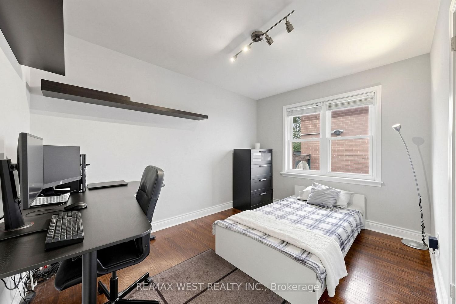 32 Allonsius Drive • Toronto, ON photo 38
