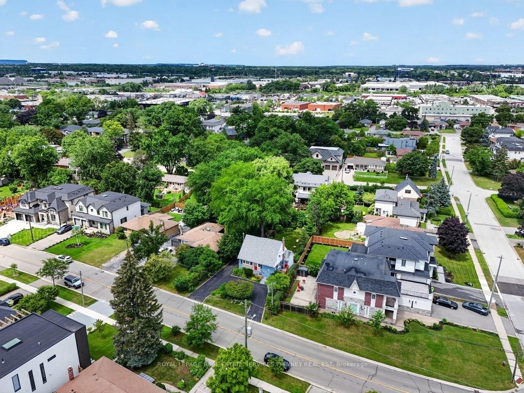 487 Wildwood Drive • Oakville, ON photo 25