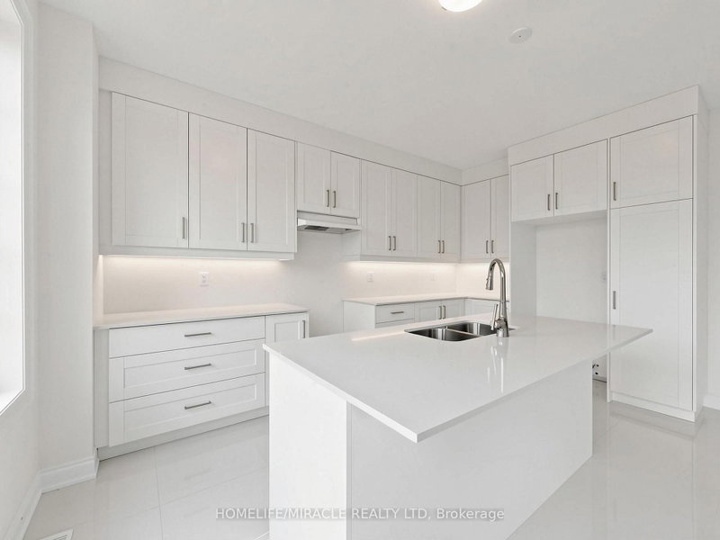 8 Ralston Brampton,ON L6X 0B2 — Photo 12