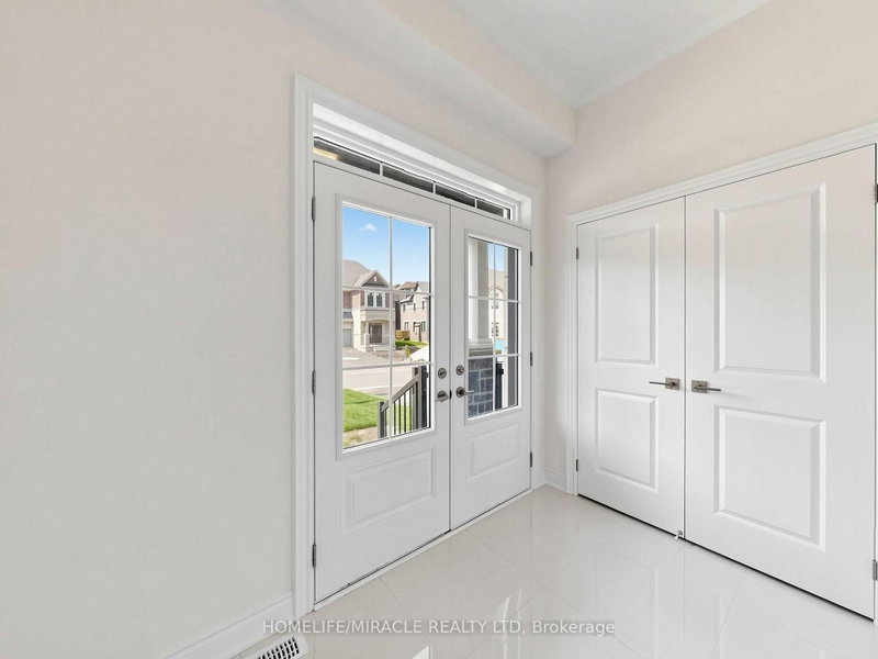 8 Ralston Court