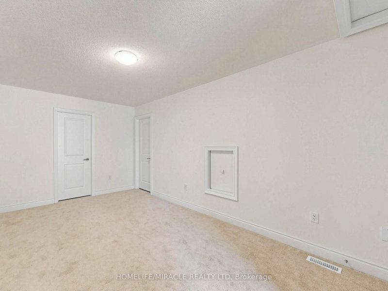 8 Ralston Brampton,ON L6X 0B2 — Photo 40