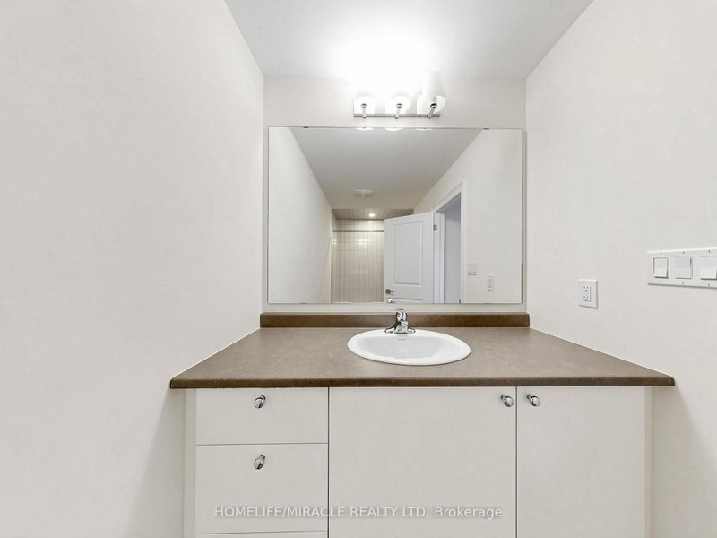 8 Ralston Brampton,ON L6X 0B2 — Photo 42