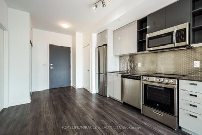 Unit 603 — 10 De Boers Drive — photo 5