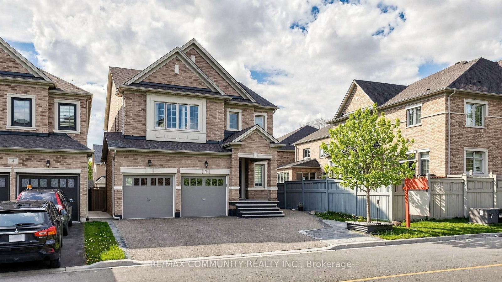 Basement - 5 Mugford Crescent N, Brampton 3