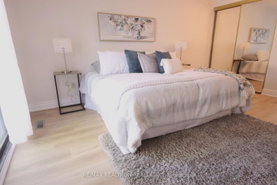 4272 Gayling Mississauga,ON L5L 1Z9 — Photo 17