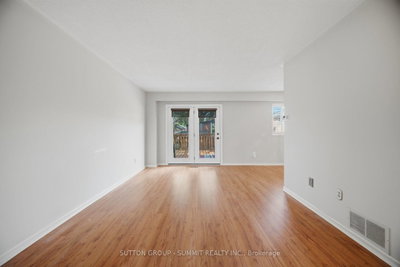 667 Green Meadow Crescent — photo 5
