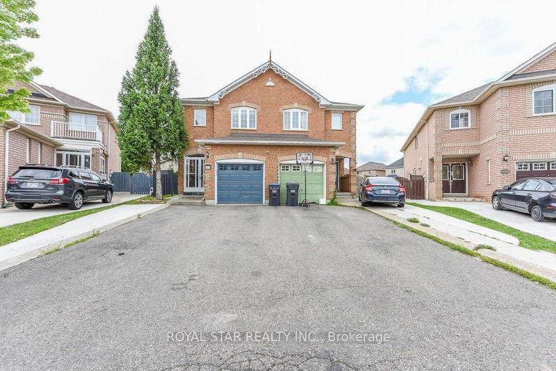 118 Tiller Trail, Brampton