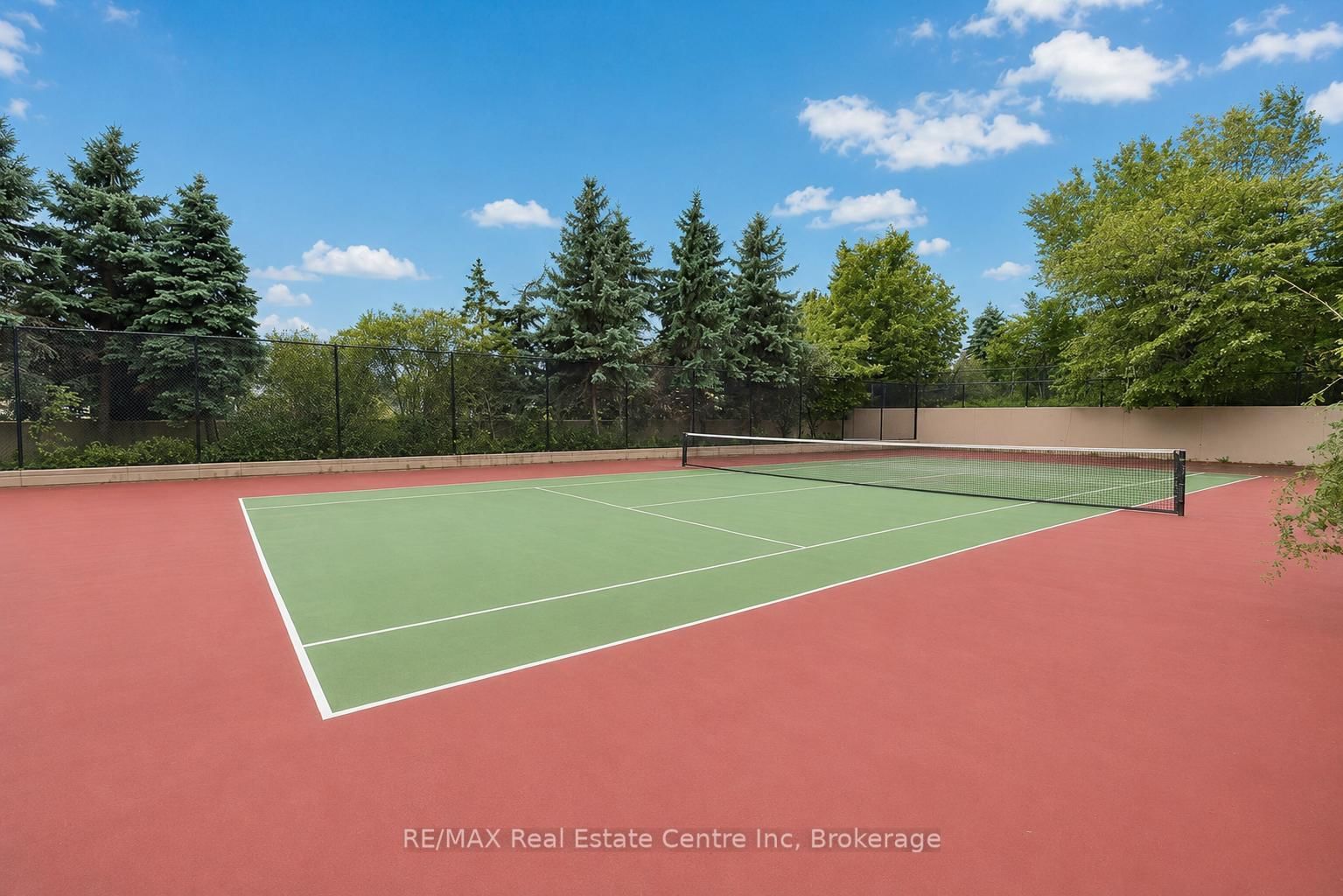 155 HILLCREST Avenue • #302 • Mississauga, ON photo 19