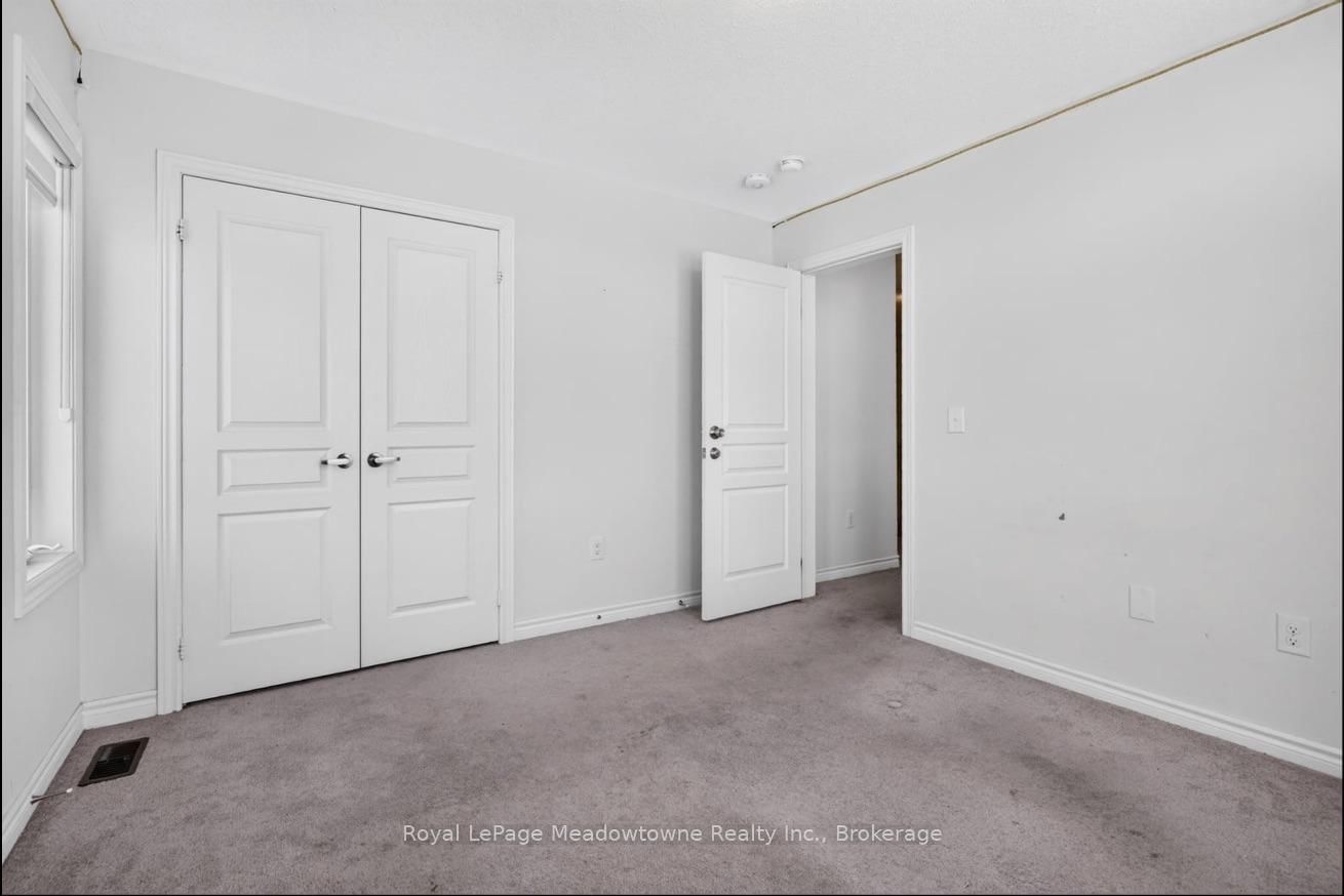 158 Etheridge Avenue • Milton, ON photo 39
