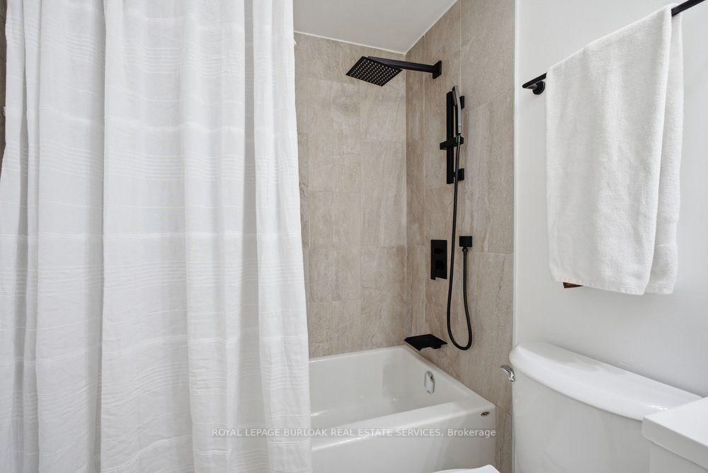 5090 Pinedale Avenue • #204 • Burlington, ON photo 21