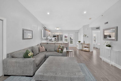 Unit 412 — 4003 Kilmer Drive — more photos