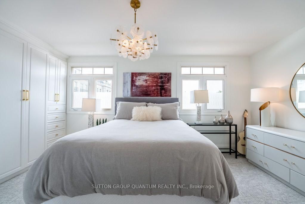 146 Reynolds Street • Oakville, ON photo 23