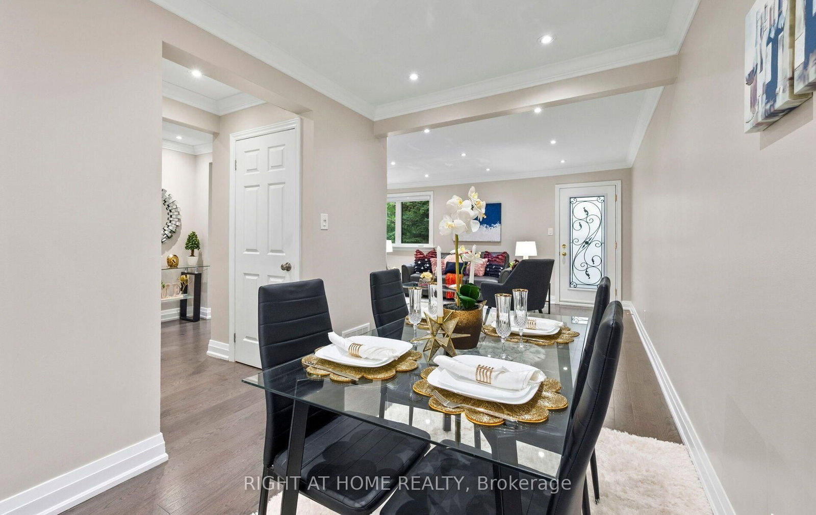 5491 Schueller Crescent • Burlington, ON photo 12