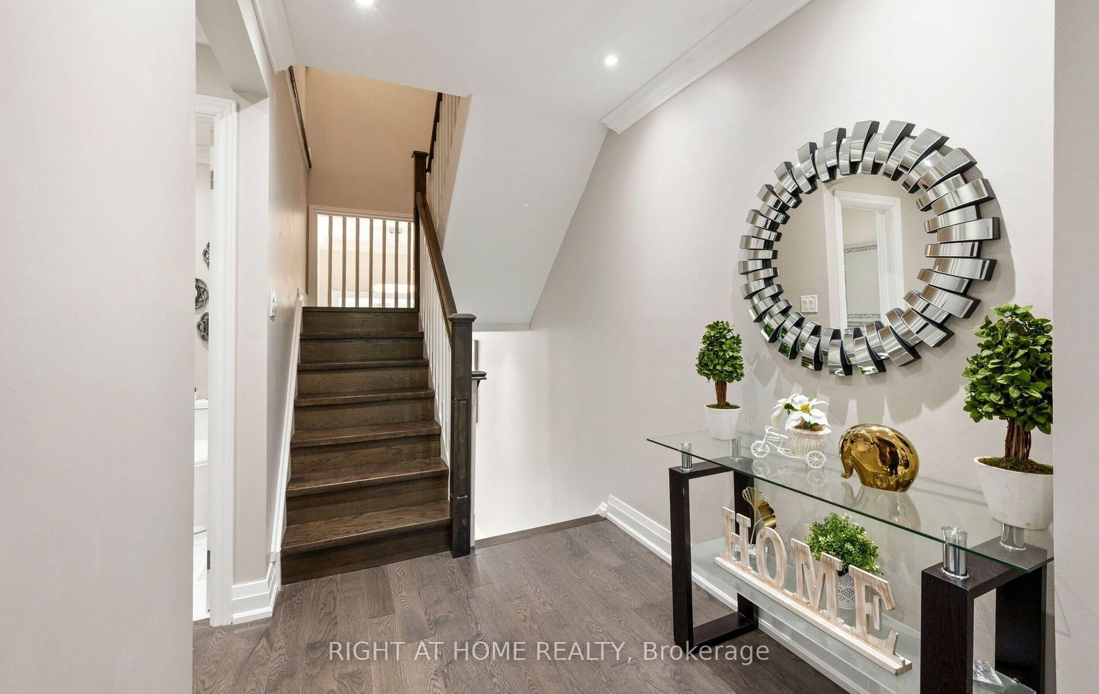 5491 Schueller Crescent • Burlington, ON photo 21