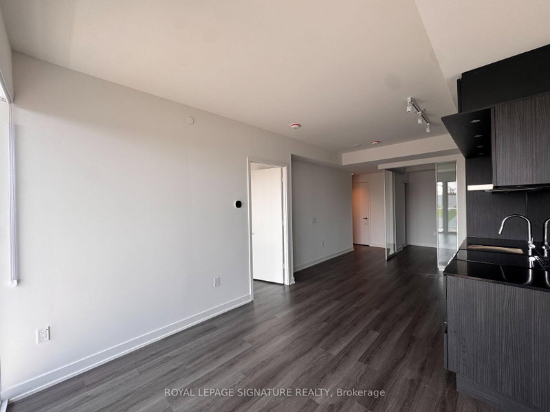 4601 - 448 Burnhamthorpe Road W