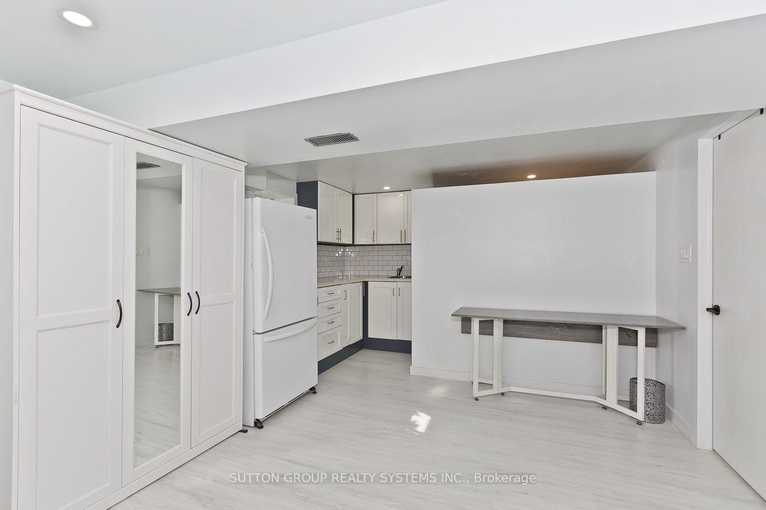 3 Hardisty Drive • Toronto, ON photo 39